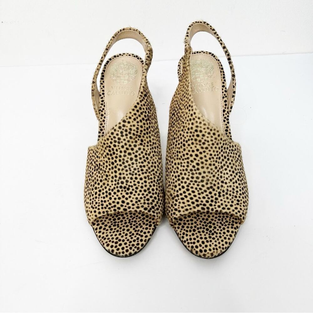 NWT VINCE CAMUTO | Crasantha Calf Hair Animal Print Peep Toe Heels Sz. 7.5 - Picture 3 of 5
